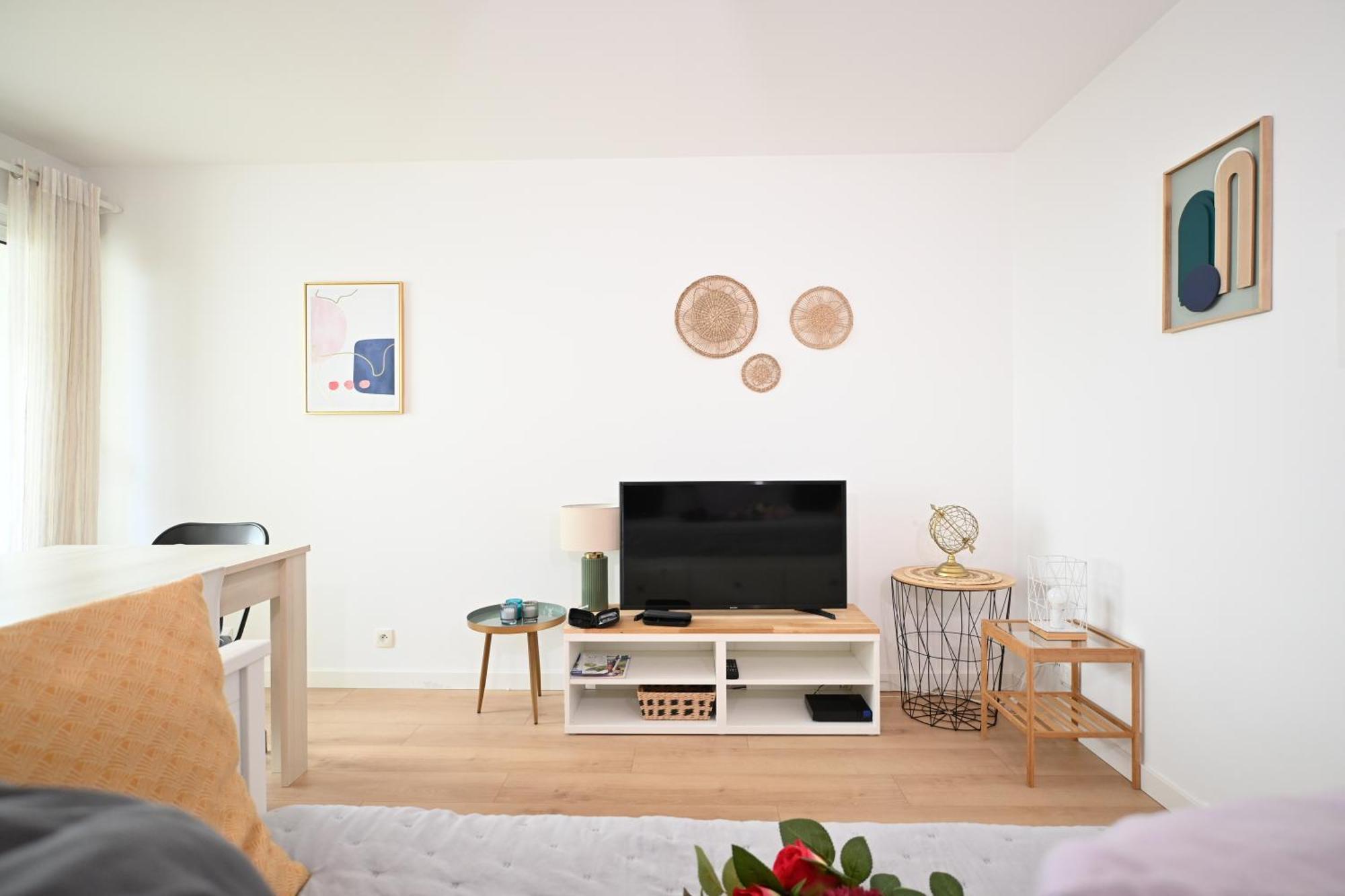 Spacieux Et Moderne A 10 Minutes Du Port De Apartamento *
